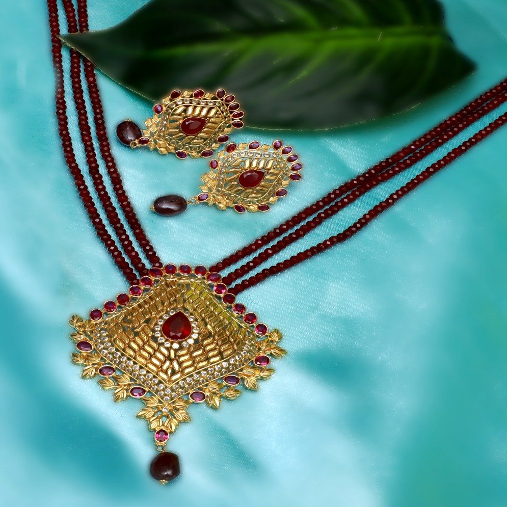 Maroon and gold on sale necklace