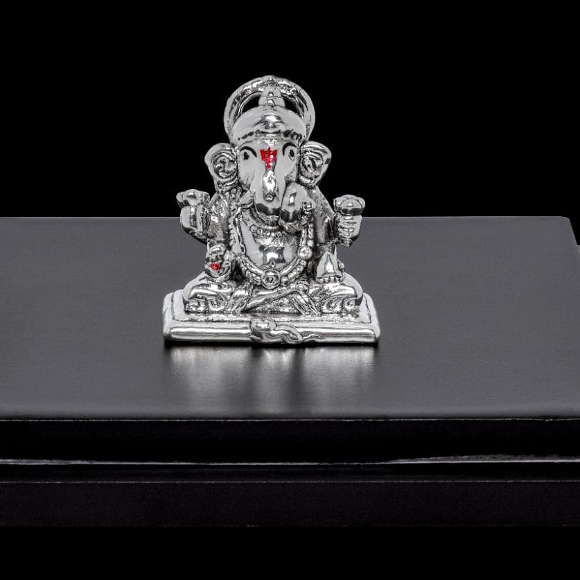 92.5 Sterling Silver Ganesha Statue In Sitting Pose