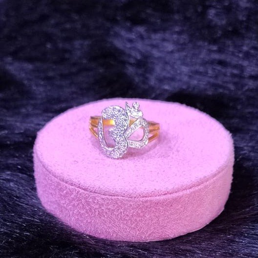 22KT/916 Yellow Gold Textured Cz Stone Fancy Om Ring For Women