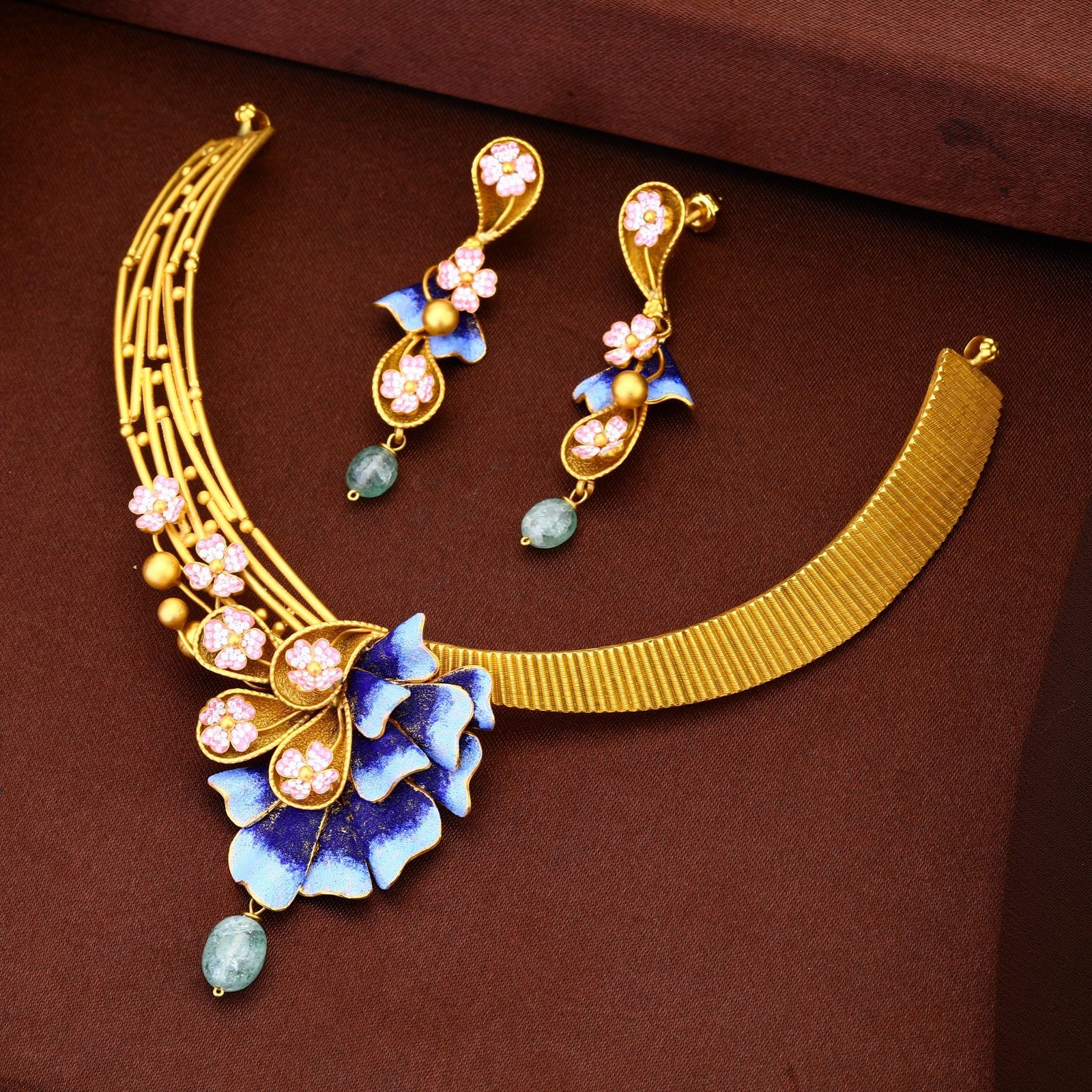 916 Gold Floral Design Necklace Set